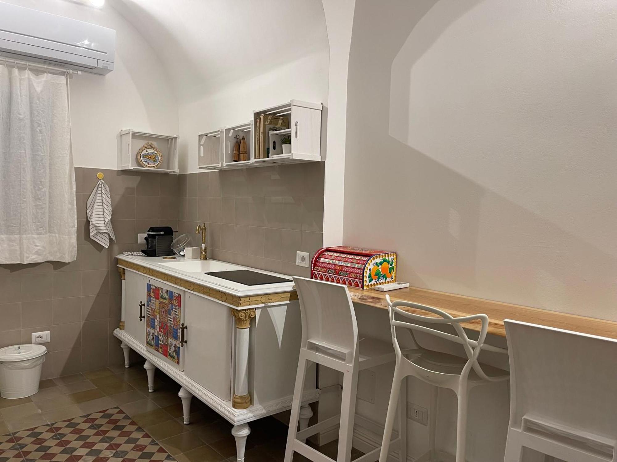 Sikelia-Sicilian Rooms CTA Exterior photo
